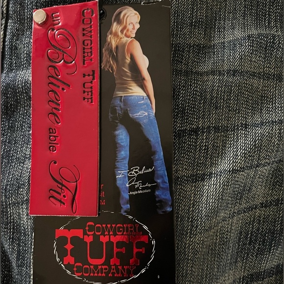 NWT Cowgirl Tuff Denim Jeans Shorts Sequined - Picture 6 of 8